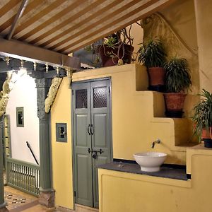 Heritage King Suite